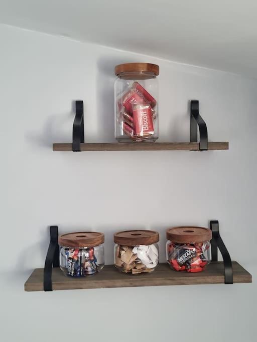 Flamingos Nest Oxford Countryside Apartment Oxford - Bicester Village - Blenheim Palace - Wifi- Free Parking Екстериор снимка